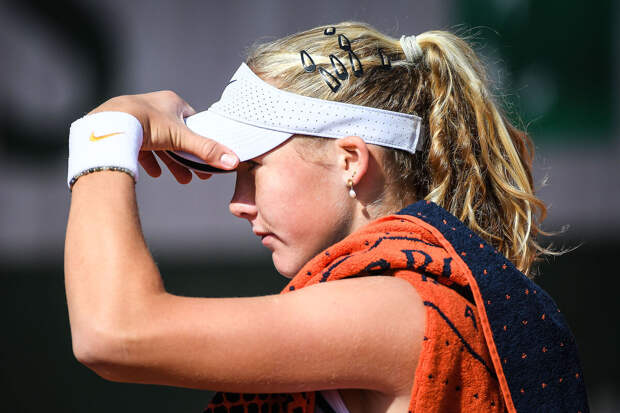 Теннисистка Андреева стала первым с 2009 года игроком до 17 лет в третьем круге "Ролан Гаррос"