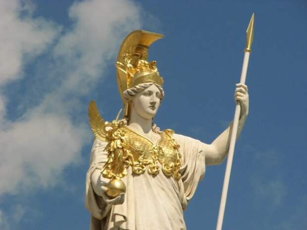 Статуя Афины-Паллады. \ Фото: facebook.com.