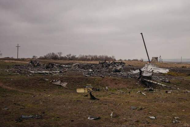 Украина превратила расследование по сбитому MH17 в политизированное шоу Украина превратила расследование по сбитому MH17 в политизированное шоу