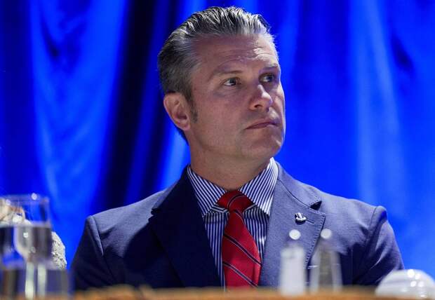 Глава Пентагона рассказал о рассекречивании инопланетян