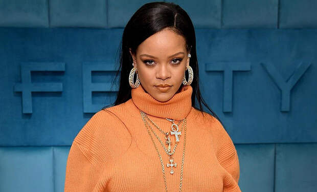 Бренд одежды Рианны Fenty прекратил свое существование
