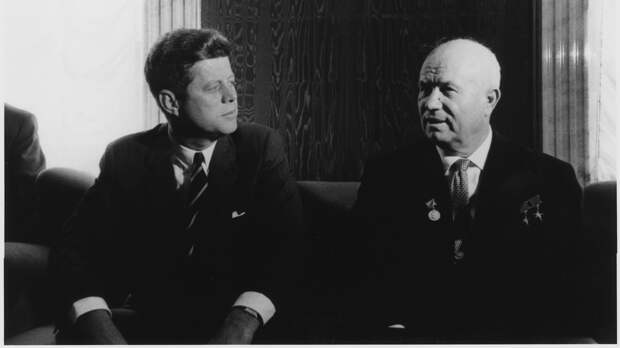 Есть ли шанс договориться с США? Колонка Сергея Малинковича