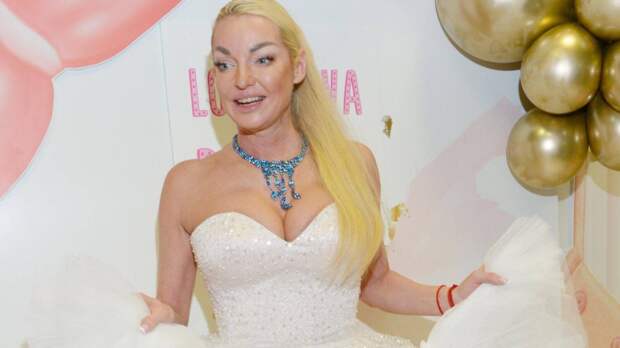 «Я молодая, яркая, сексуальная»: как Волочкова изгнанная из Большого театра стала звездой всего шоу-бизнеса