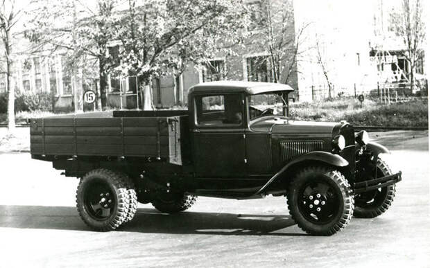 Мотор V12 с автоматом — были и такие грузовики в СССР! авто и мото,грузовики,прошлый век,СССР