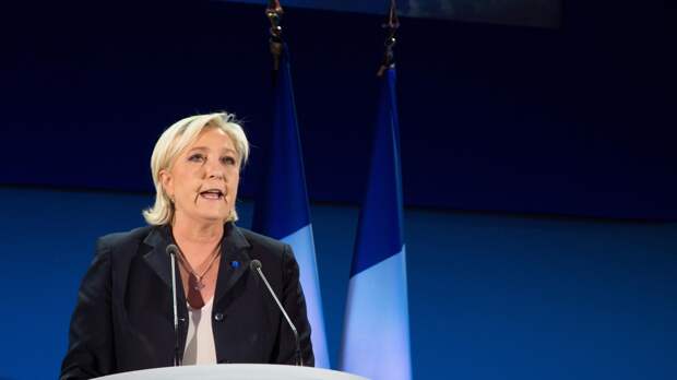 "Собирает войско": решающий момент для Марин Ле Пен