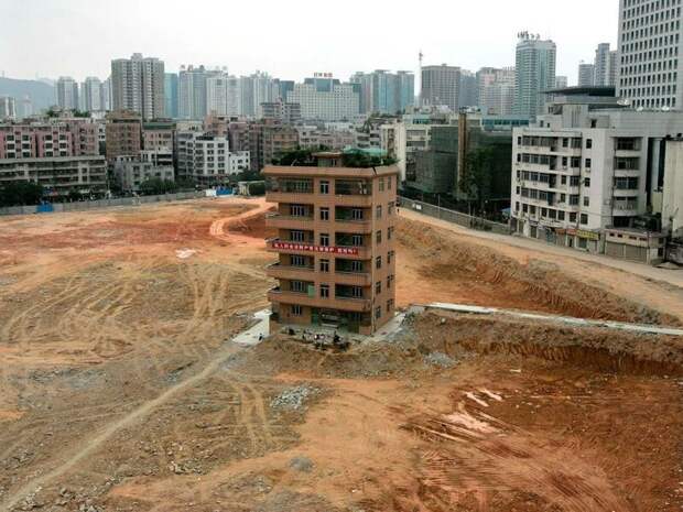 "Мой дом – моя крепость": против некоторых домовладельцев застройщики бессильны