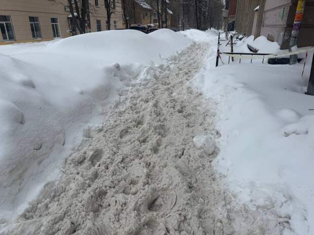 Туляки пожаловались на плохую уборку снега на улице Смидович
