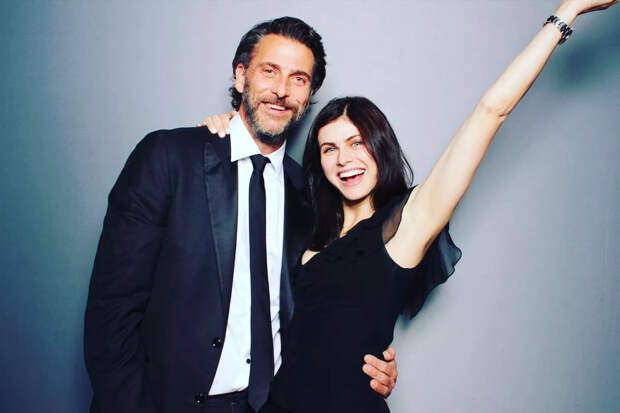 Актриса Александра Даддарио объявила о разводе с мужем Эндрю Формом