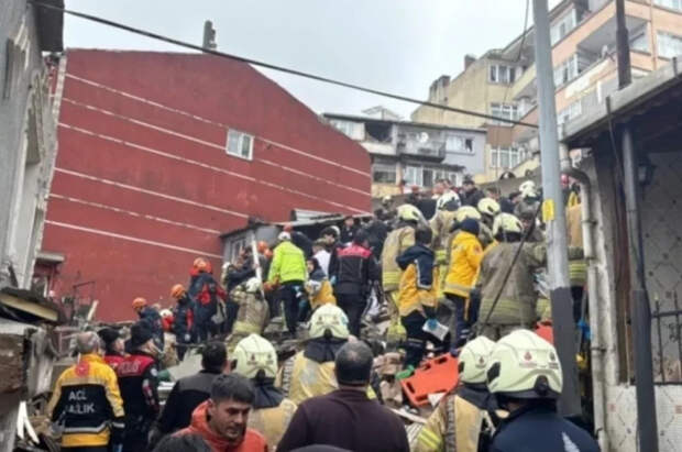Стала известна причина обрушения двух домов в Стамбуле