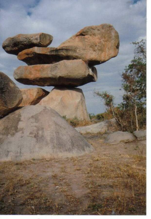 10 балансирующих камней мира (21 фото)