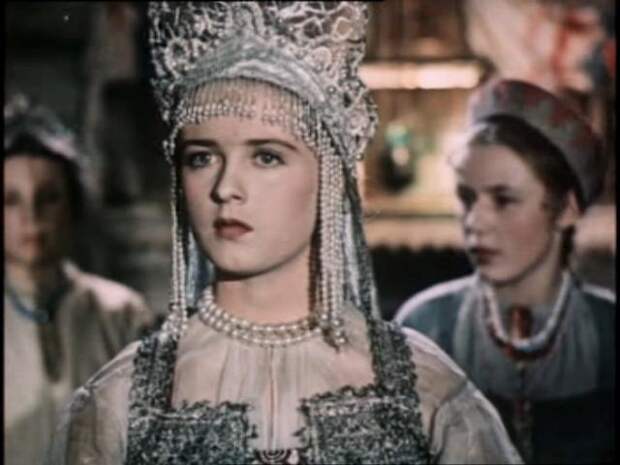 Екатерина Деревщикова - "Каменный цветок" (1946)