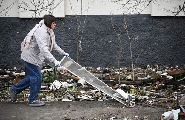 В Севастополе волонтеры завершили работы на месте взрыва в жилом доме