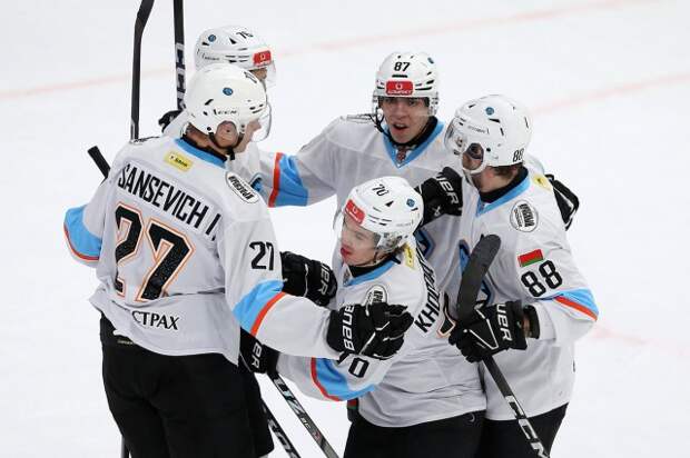 Хоккеисты ´Динамо-Шинника´ одержали волевую победу над командой ´Академия СКА´ в чемпионате МХЛ.