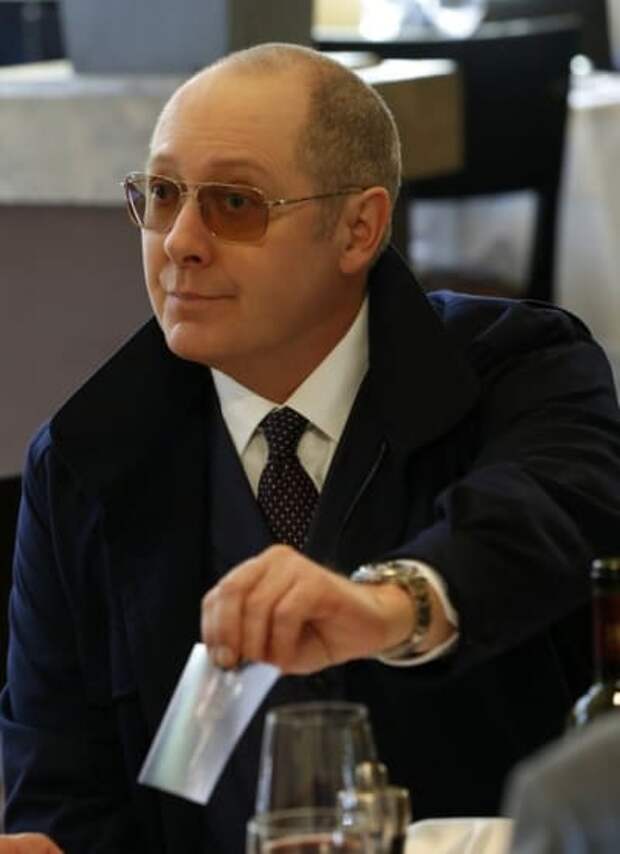 Showing a Picture - The Blacklist Season 6 Episode 20