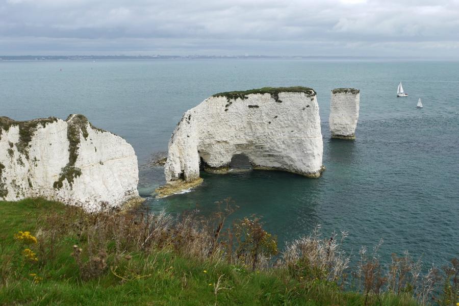 rocks21 Самые красивые и необычные морские скалы