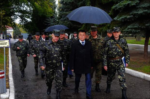 Экс-министр обороны Украины Лебедев защитил захваченное побережье в Крыму