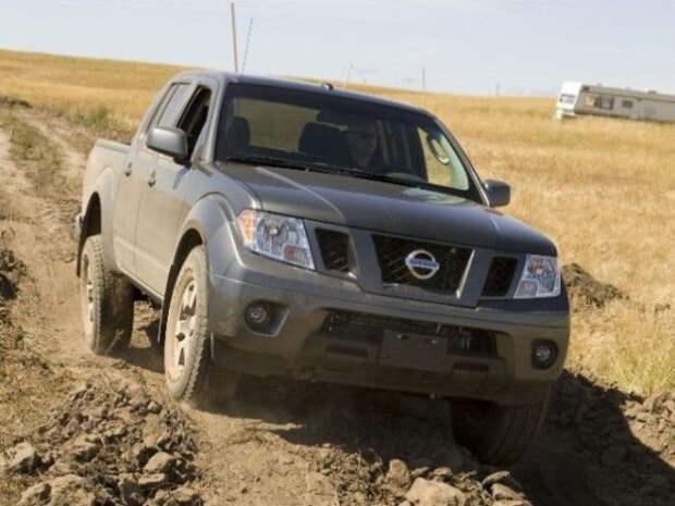 Nissan Frontier PRO4X грязи не боится 