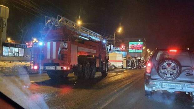 Авария дня. Четыре человека пострадали в ДТП с участием скорой помощи в Самаре