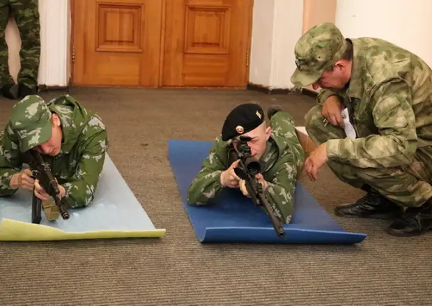 Юнармейцы Новосибирской области приняли участие в соревнованиях по огневой подготовке в Новосибирской области