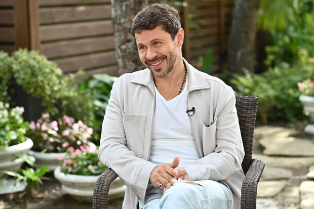 Актер Деревянко посочувствовал женщинам, которые ищут богатства в шоу-бизнесе