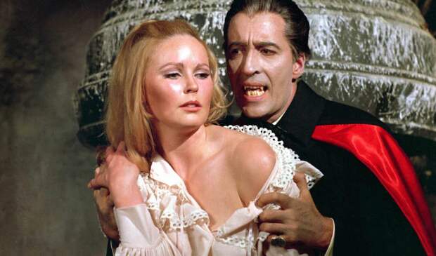 Антология вампиров: от готического гроба в Германии до родного дома в Смоленске Антология вампиров: от готического гроба в Германии до родного дома в Смоленске