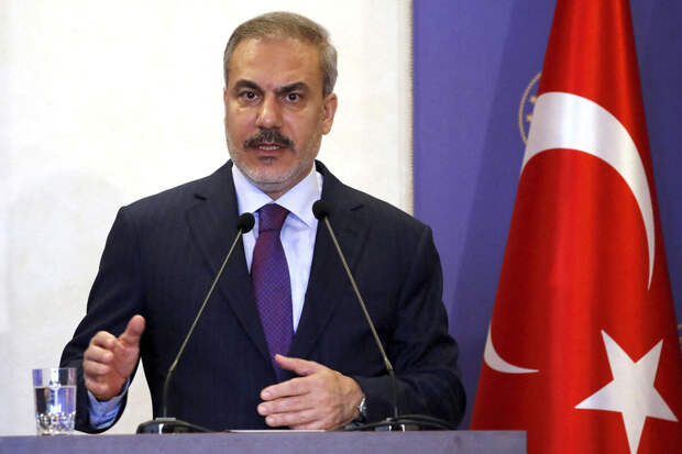 Фидан подтвердил готовность Турции провести новый раунд переговоров РФ и Украины