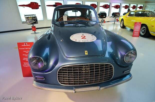 Экскурсия в музей Ferrari в Италии