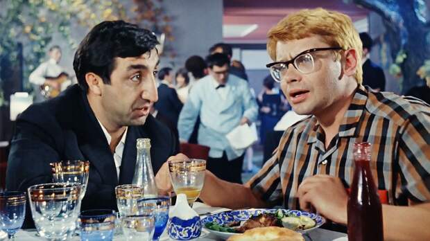 Тест по фильму «Кавказская пленница»: кто из героев комедии Гайдая произносил эти реплики?