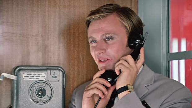 Тест по «Бриллиантовой руке»: говорил ли герой Миронова эти фразы в легендарном фильме Гайдая?