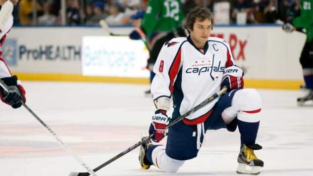 Овечкин сделал неожиданный подарок чемпиону мира по бильярду