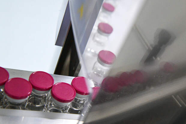 Times: в Британии отложили эксперимент с блокаторами полового созревания