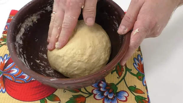 Взбейте зеленый лук с яйцом и вы останетесь довольны / Готовим вкуснейшие лепешки с начинкой Рецепт, Кулинария, Тесто, Другая кухня, Еда, Вкусно, Видео, Длиннопост, Видео рецепт, Видеоблог