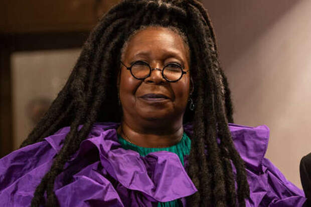 «Я не бабушка, а прабабушка»: 70-летняя Вупи Голдберг стала прабабушкой во второй раз