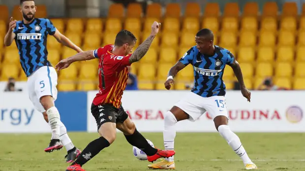 Дубль Лукаку помог «Интеру» обыграть «Беневенто» в Серии А