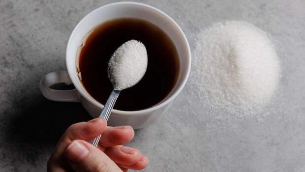 Любишь сахарозаменители – жди мощный удар по печени: врач рассказала, как подсластители травят организм