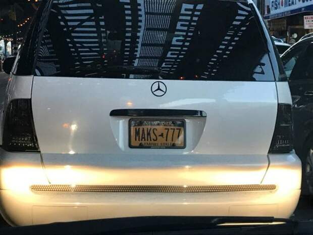 Русские автомобильные номера в США