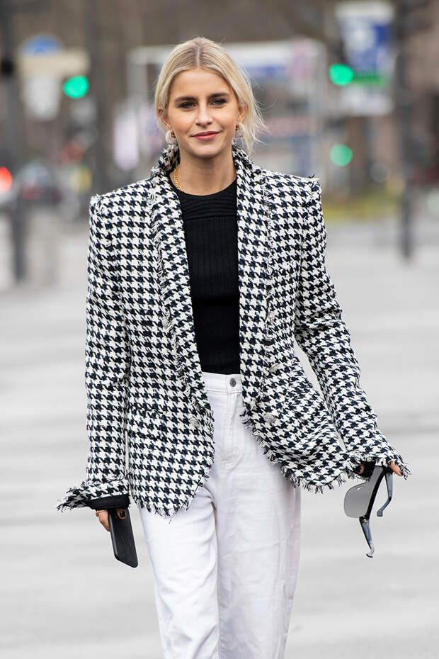 Каролина Даур