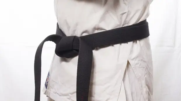 Чемпион мира по карате Мантаев рассказал, как получить чёрный пояс