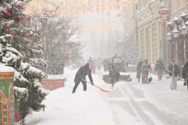 Синоптик Тишковец: высота снега в Москве почти в два раза выше нормы