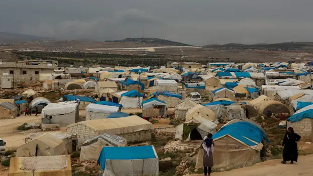 Лавров заявил, что США пытаются искусственно затормозить возвращение беженцев в Сирию