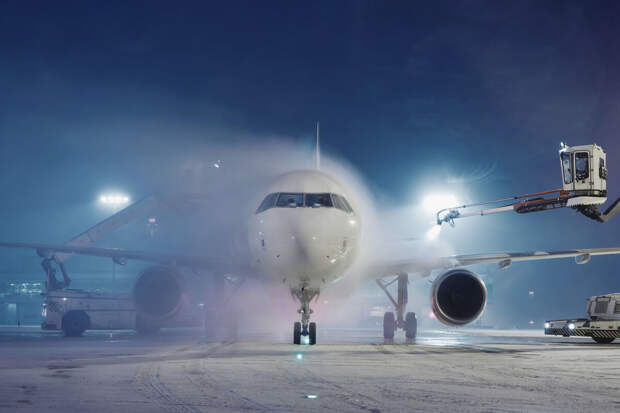 Международный аэропорт Братиславы возобновил работу с одной полосой