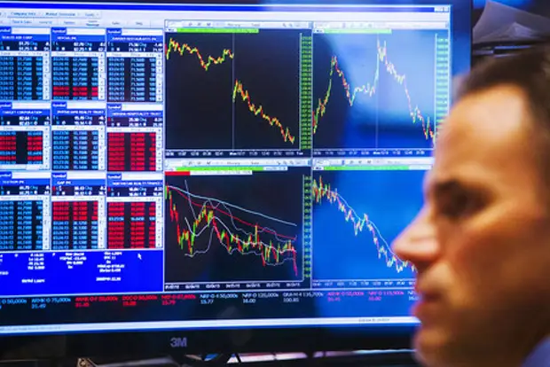 Курс доллара опустился ниже 71 рубля впервые с ноября 2021 года