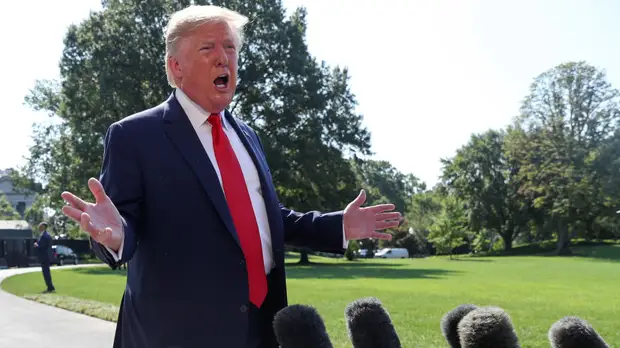 Трамп обвинил фейковые СМИ в стремлении подорвать экономику США