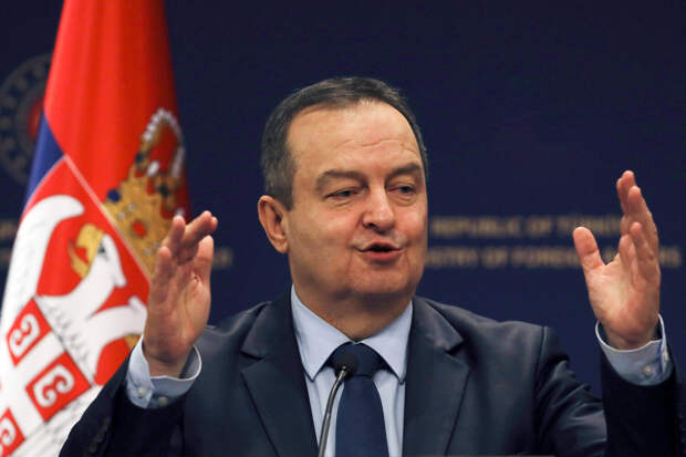 Blic: глава МВД Сербии Дачич госпитализирован в тяжелом состоянии