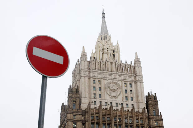 Москва вышлет британского дипломата в качестве ответной меры