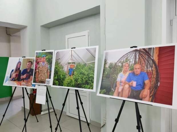 В Ясногорском районе открылась фотовыставка о ветеранах специальной военной операции