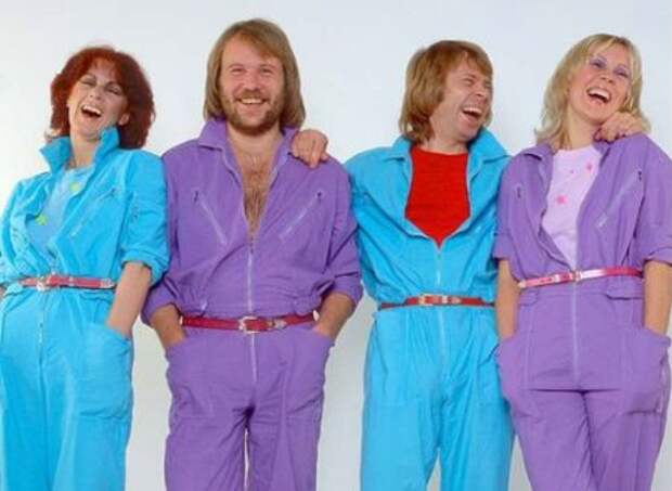 А король-то голографический. Группа ABBA отправится в 