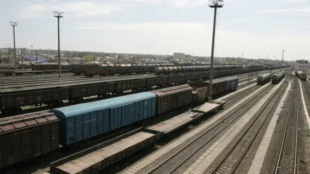 На Кубани проводят проверку после схода с рельсов семи грузовых вагонов