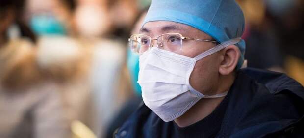 «В Китае все вышло из-под контроля». Молекулярный биолог — о том, как защититься от коронавируса