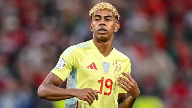 Портал Transfermarkt представил сборную из самых дорогих футболистов мира